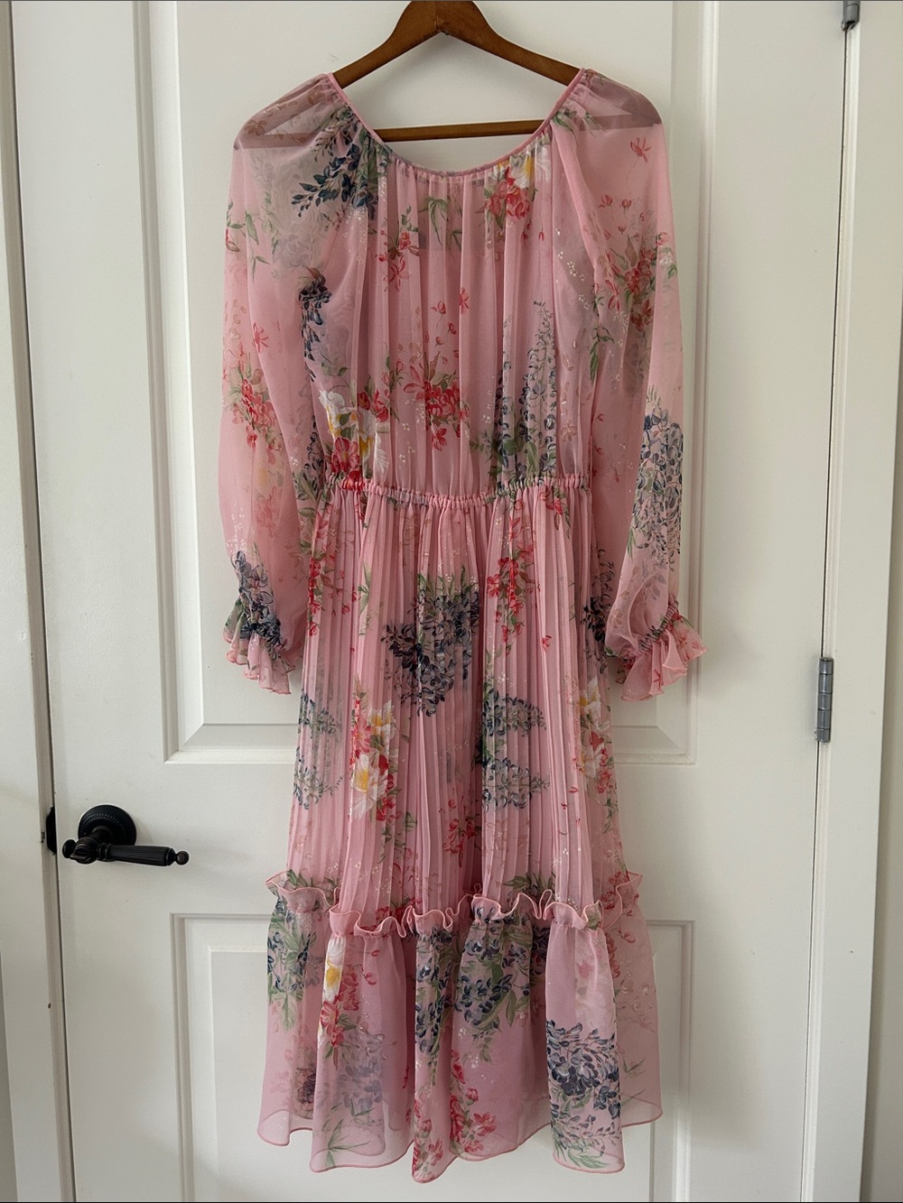 Romantic Pat Richards I Magnin Vintage Pink Floral Pleated Dress